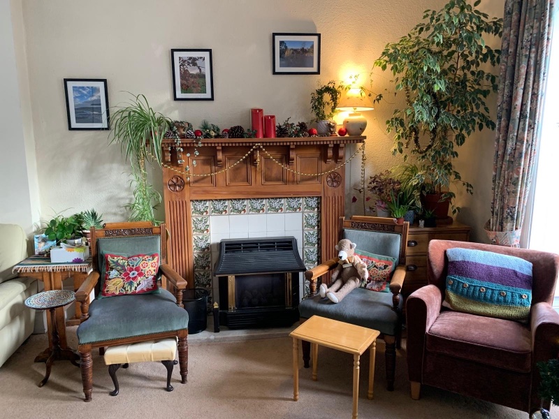 COME AND STAY*Individuals and Groups